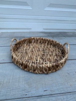 Rustic Farmhouse Woven Tray Round Hyacinth Wood Decorative Coffee Table Basket