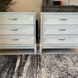 3-Drawer Wood Accent Chest (2 nightstands)