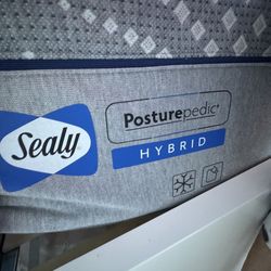 Sealy Posturepedic  hybrid Mattress Queen 