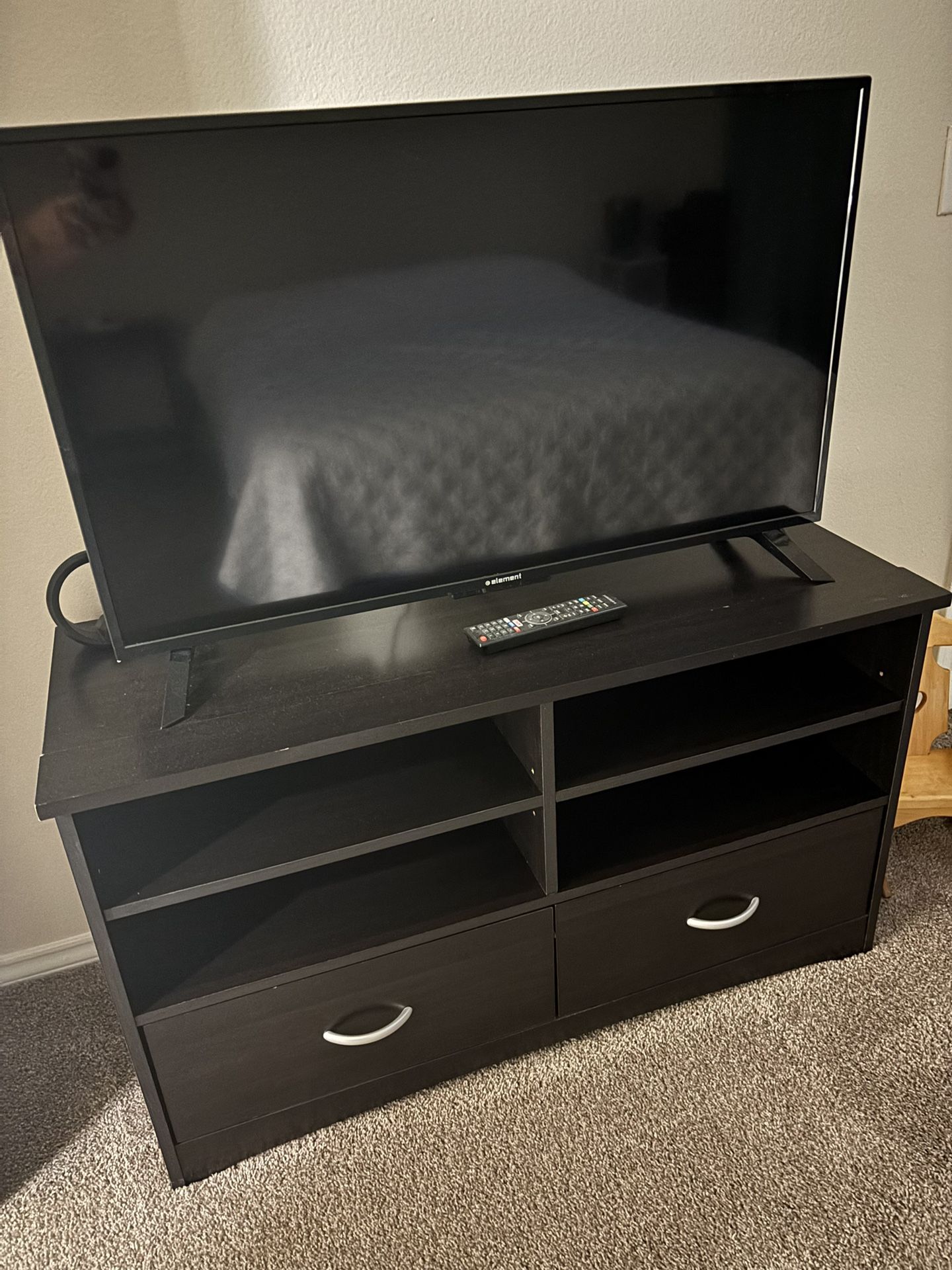 Tv, Chairs And Tv Stand