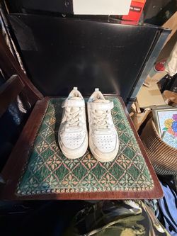 Nike Low-Top White Sneakers