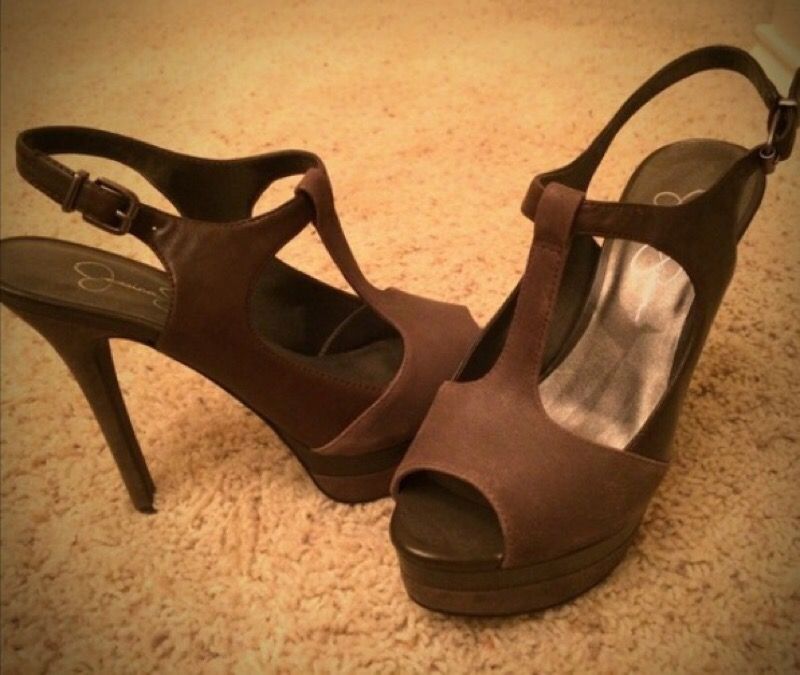 Jessica Simpson Brown Pumps