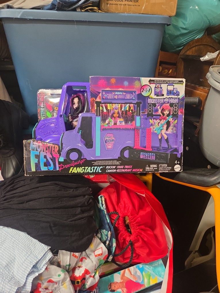 Monster High Rockin Food Truck BRAND NEW