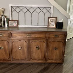 Drexel Mid Century  Buffet / Sideboard / Hutch 