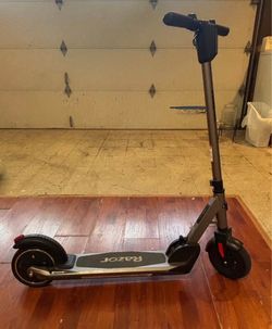 Razor E Prime III Electronic Scooter