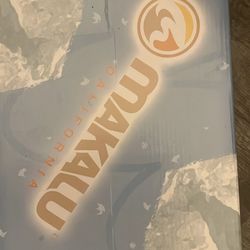 Women Makalu Boots Size 9