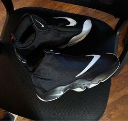Size 12 men’s Gary Payton Glove