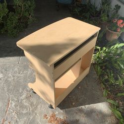 Rolling Side Desk