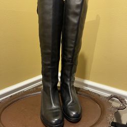 Beautiful Women’s Cole Haan boots