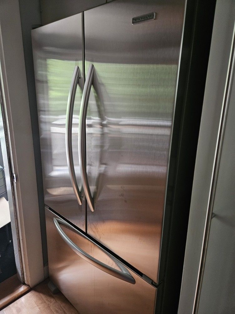 KitchenAid KBFS20EVMS 19.7 cu. ft. Counter-Depth French-Door RefrigeratorÂ