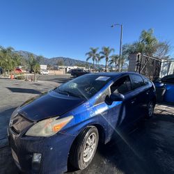 2010 - 2015 Toyota Prius 1.8L For Parts Only - PARTING OUT