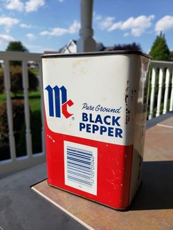 Vintage McCormick Pure Ground Black Pepper 4oz Tin Dated 1974 Baltimore Maryland