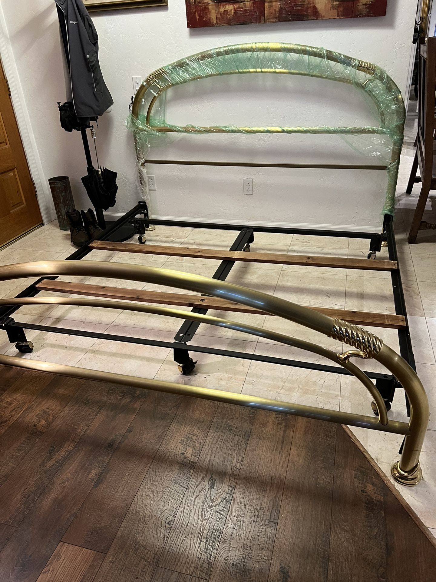 Brass Bed : Headboard, Footboard & Frame