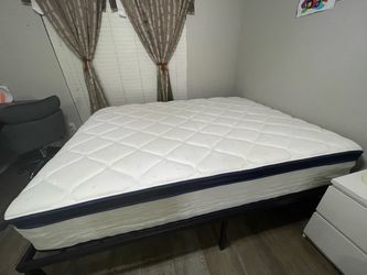 Queen matress