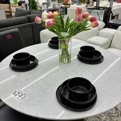 48" Quartz Round Dining Table w Fluted Base