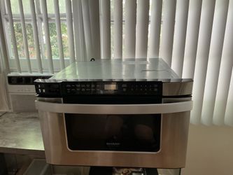 Sharp Insight Pro 24” Microwave Oven