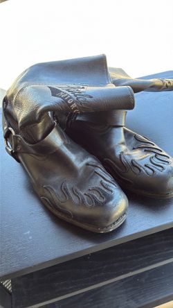 Motorcycle boots