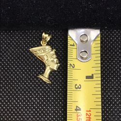 Nefertiti Medallion , pendant,charms,,,charm , medallion ,medalla ,Pendant ,charms,piece, charm , medallion,oro
