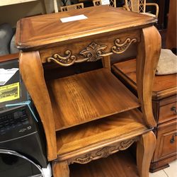2 French Style End Table 