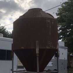 Grain silo