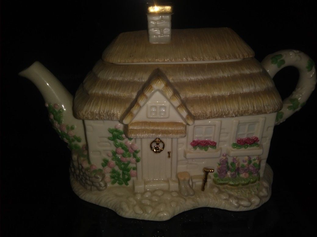 Lenox Irish Blessing Teapot