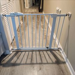 Baby/Pet Gate 36-50" wide