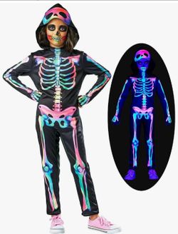Costume