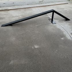 Pole Jam Ride On Grind Skate Rail