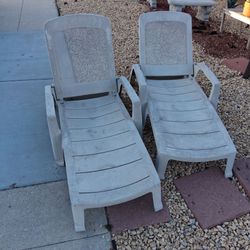 Free..........Loungers