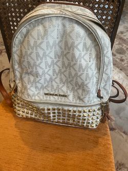 MICHEAL KORS BACKPACK