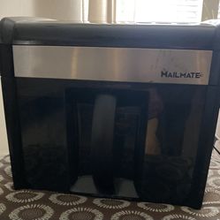 Shredder - Staples Mailmate 12 Sheet 