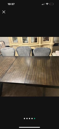 Dinning Table 