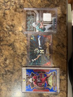 NFL Trading Cards Lot of 3 – Relic, Numbered, Prizm