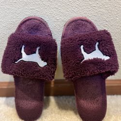 Room Slippers Pink brand