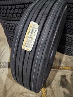 Semi-Truck STEER Tires  295/75/22.5  16ply  Michelin