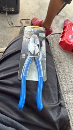 Linemen’s pliers