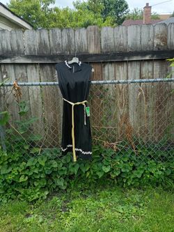 Vintage , metal zipper, pastor size 22. Tag says any size any age