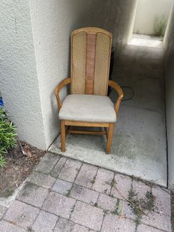 Set Of 4 Dinning Chairs 