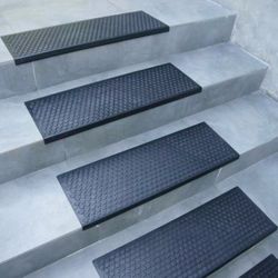 Rubber-Cal "Coin-Grip Non-Slip Rubber Tread Stair Mats 6 Count (Pack of 1), Black, 9.75" x 29.75" (10-104-009)