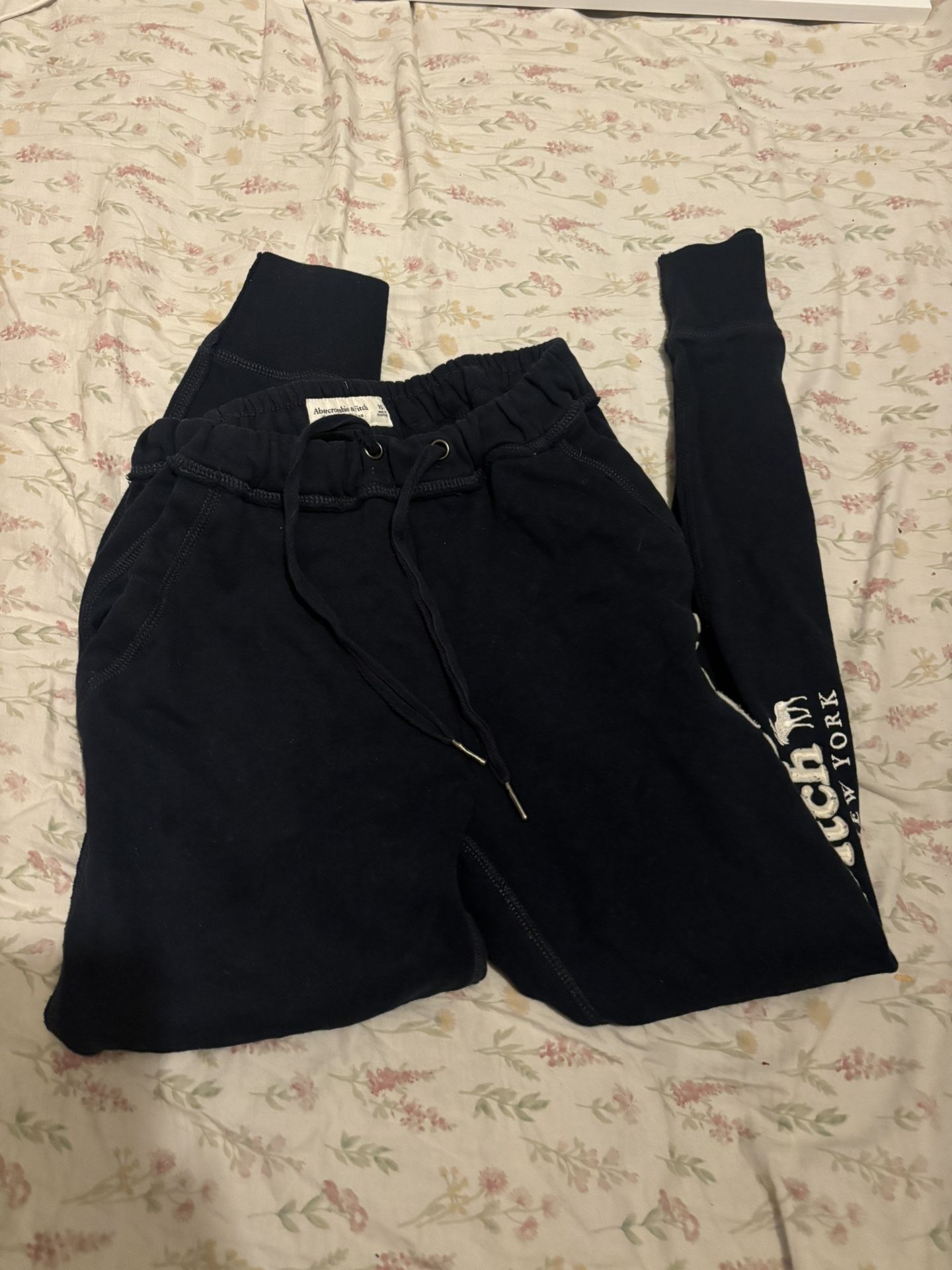 Abercrombie joggers