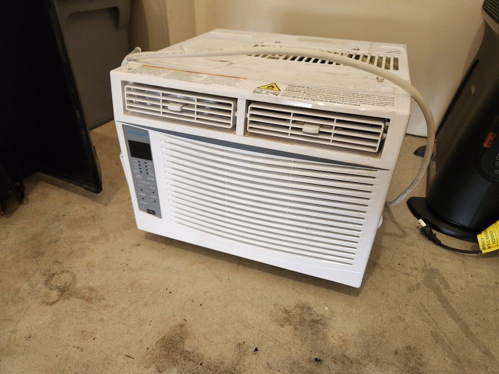 Window A/C unit