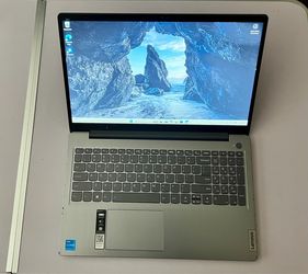 Lenovo Ideapad 3i 15.5” laptop intel core i5