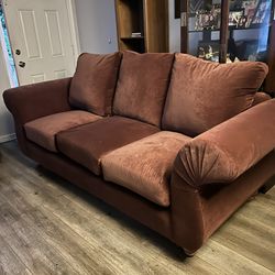 Velour couch. Wine colored. Good condition