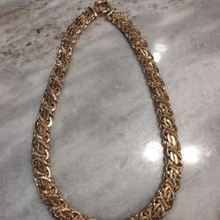 Magnificent Wide Romanza Italy Gold Heavy Chain Necklace 18k Gold Tone Finish