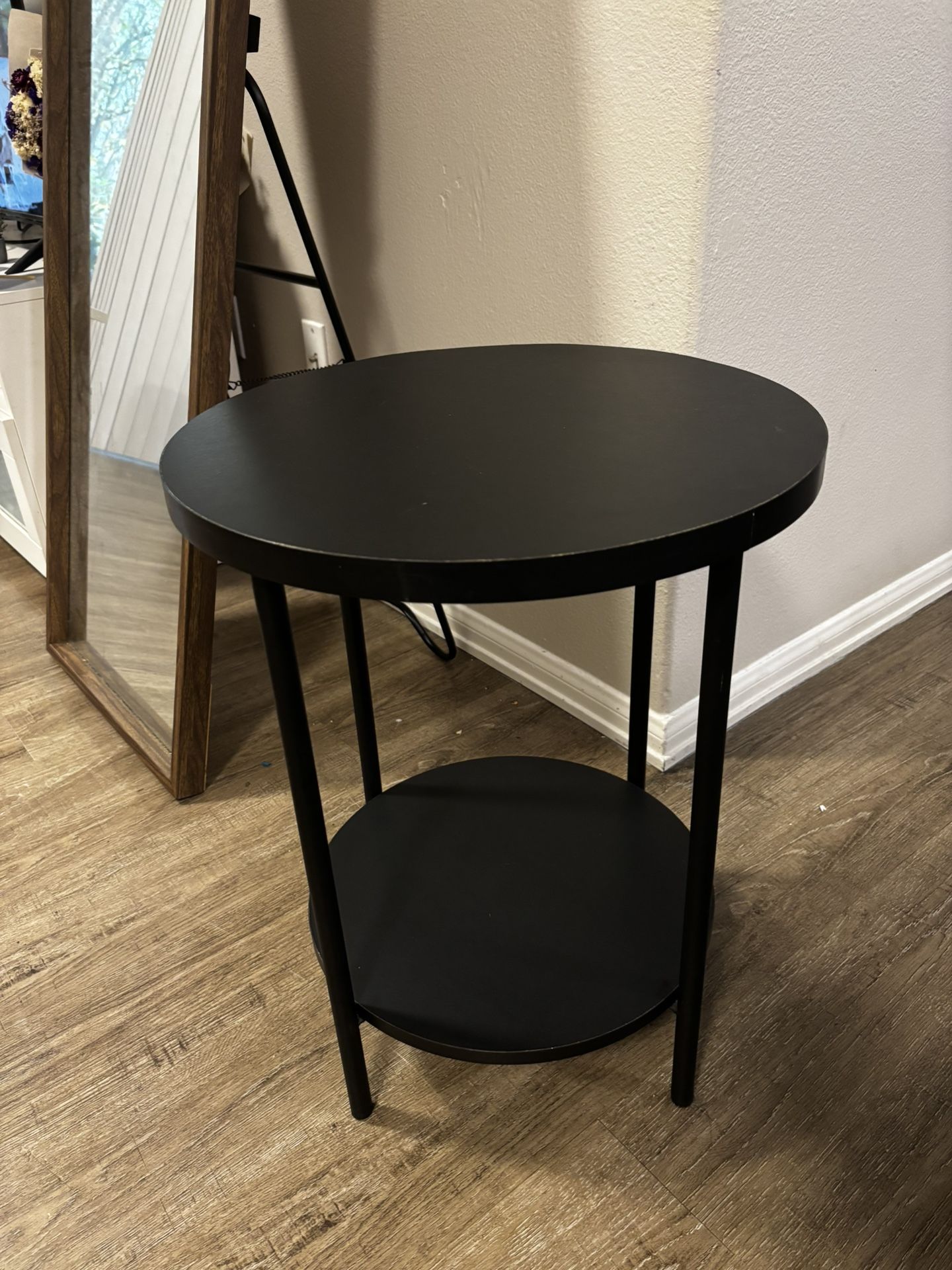 Round Side Tables 