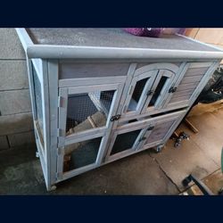 Rabbit Hutch With Wheels 