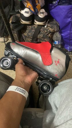 selling vnla junior skates