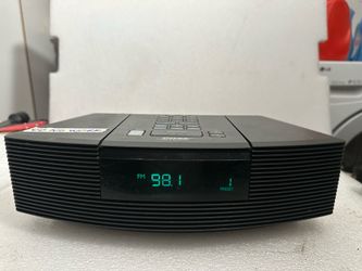 BOSE WAVE AWRC-1G AM/FM RADIO/ALARM/CD PLAYER ( CD PLAYER NO WORK )