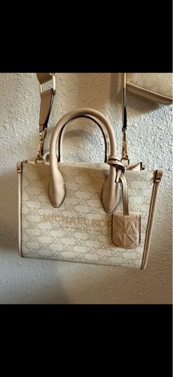 Set de bolsa y cartera muy bonitas de MKen buenas condiciones