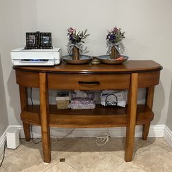 Entry Table/ Console 